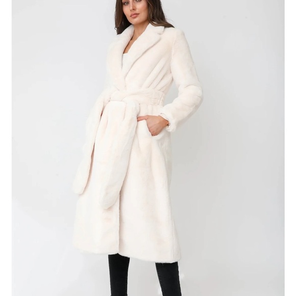 Elegant Cream Long Coat - Picture 2 of 5